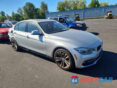 Czwarte zdjęcie samochodu z boku: 2017 BMW 330E VIN:WBA8E1C3XHA156324 - miniatura