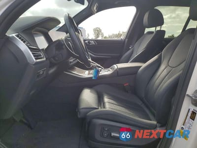 Zdjęcie 7 z 13 samochodu: 2020 BMW X5 SDRIVE 40I VIN:5UXCR4C03L9B57125 - miniatura