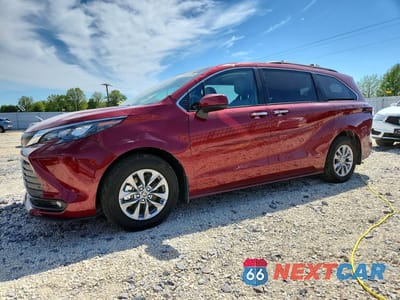 2026 TOYOTA SIENNA XLE 8-PASSENGER 5TDYRKEC9TS297925 - główne zdjęcie licytacji z USA - miniatura