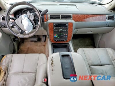 Zdjęcie 8 z 13 samochodu: 2008 CHEVROLET TAHOE C1500 VIN:1GNFC13J58R220602 - miniatura
