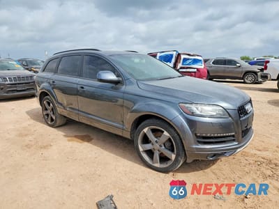 Czwarte zdjęcie samochodu z boku: 2015 AUDI Q7 PREMIUM PLUS VIN:WA1LGAFE7FD027306 - miniatura