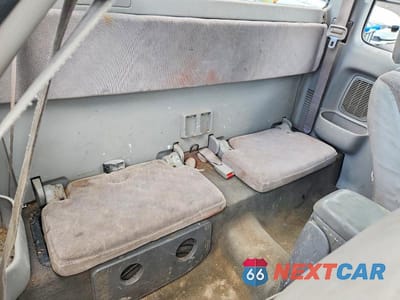 Zdjęcie 10 z 13 samochodu: 2001 TOYOTA TACOMA XTRACAB PRERUNNER VIN:5TESM92N01Z846186 - miniatura