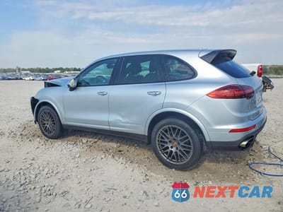 Drugie zdjęcie samochodu z przodu: 2017 PORSCHE CAYENNE VIN:WP1AA2A23HKA86481 - miniatura