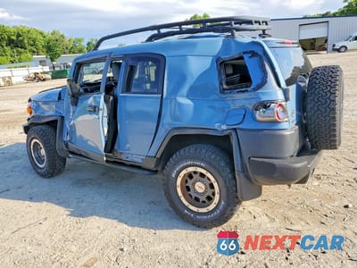 Drugie zdjęcie samochodu z przodu: 2014 TOYOTA FJ CRUISER BASE VIN:JTEBU4BFXEK192427 - miniatura