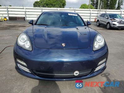 Piąte zdjęcie samochodu w środku: 2011 PORSCHE PANAMERA 2 VIN:WP0AA2A7XBL011680 - miniatura