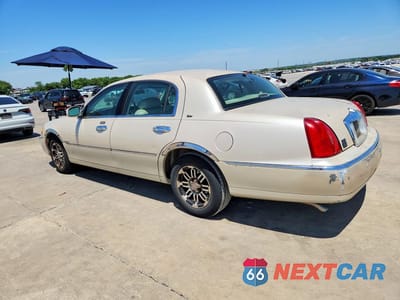 Drugie zdjęcie samochodu z przodu: 2000 LINCOLN TOWN CAR CARTIER VIN:1LNHM83W6YY877221 - miniatura