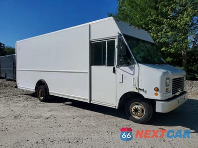Czwarte zdjęcie samochodu z boku: 2012 FORD E450 DELIVERY TRUCK VIN:1FC4E4KLXCDA60933 - miniatura