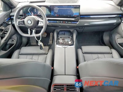 Zdjęcie 8 z 12 samochodu: 2026 BMW 530 XI VIN:WBA53FJ05TCU99778 - miniatura