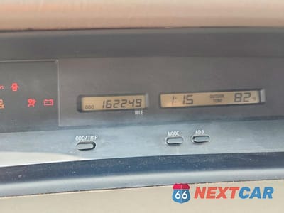 Zdjęcie 9 z 13 samochodu: 2002 TOYOTA AVALON VIN:4T1BF28B42U240247 - miniatura