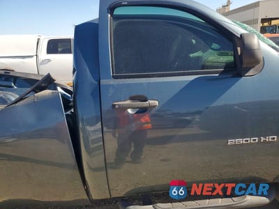 Zdjęcie 10 z 12 samochodu: 2013 CHEVROLET SILVERADO C2500 HEAVY DUTY VIN:1GC0CVCG4DF213288 - miniatura