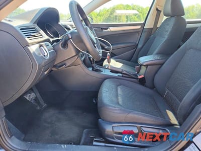 Zdjęcie 7 z 12 samochodu: 2017 VOLKSWAGEN PASSAT S VIN:1VWAT7A35HC015565 - miniatura