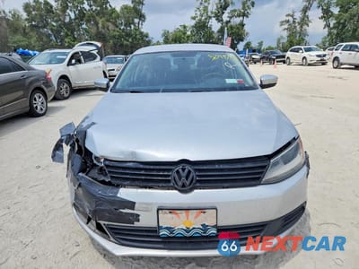 Piąte zdjęcie samochodu w środku: 2011 VOLKSWAGEN JETTA SE VIN:3VWDZ7AJ2BM361458 - miniatura