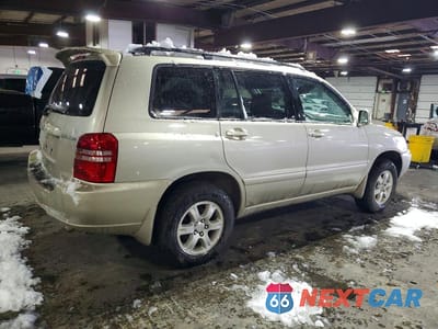 Trzecie zdjęcie samochodu z tyłu: 2001 TOYOTA HIGHLANDER BASE VIN:JTEHF21A910036206 - miniatura