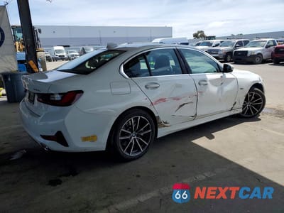 Trzecie zdjęcie samochodu z tyłu: 2022 BMW 330XE VIN:3MW5P9J00N8C76533 - miniatura