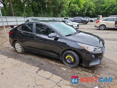 Czwarte zdjęcie samochodu z boku: 2021 HYUNDAI ACCENT SE VIN:3KPC24A6XME146341 - miniatura