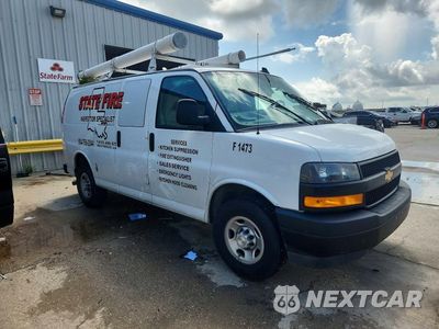 Czwarte zdjęcie samochodu z boku: 2022 CHEVROLET EXPRESS G2500 VIN:1GCWGAFP8N1282793 - miniatura