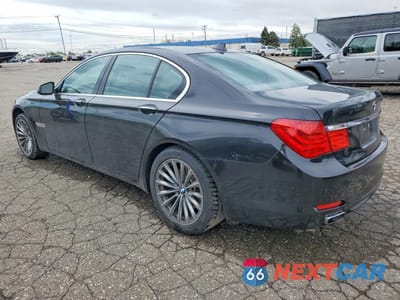 Drugie zdjęcie samochodu z przodu: 2012 BMW 740 I VIN:WBAKA4C59CC613609 - miniatura