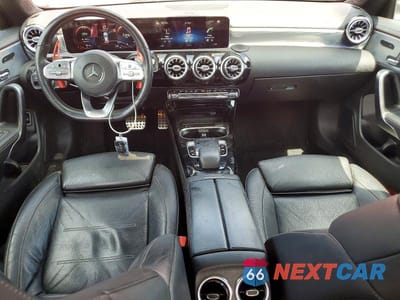 Zdjęcie 8 z 12 samochodu: 2020 MERCEDES-BENZ CLA 250 VIN:WDD5J4GB0LN063775 - miniatura