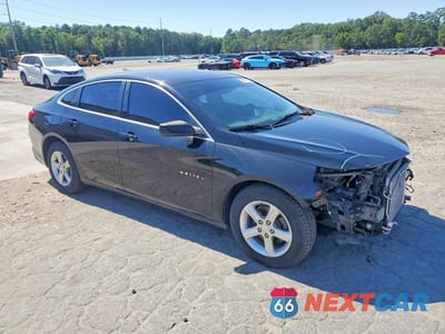 Czwarte zdjęcie samochodu z boku: 2019 CHEVROLET MALIBU LS VIN:1G1ZB5ST3KF127355 - miniatura
