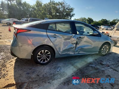 Trzecie zdjęcie samochodu z tyłu: 2020 TOYOTA PRIUS XLE VIN:JTDKARFU1L3113091 - miniatura