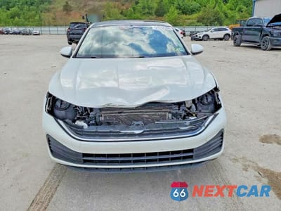 Piąte zdjęcie samochodu w środku: 2023 VOLKSWAGEN JETTA SE VIN:3VW7M7BU7PM059031 - miniatura