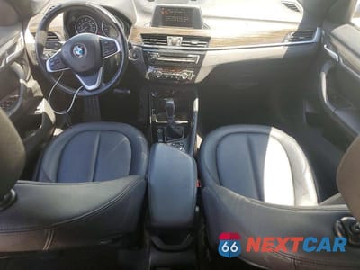Zdjęcie 8 z 13 samochodu: 2016 BMW X1 XDRIVE28I VIN:WBXHT3C3XG5E48539 - miniatura
