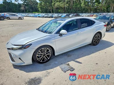 2025 TOYOTA CAMRY XLE 4T1DAACK7SU631501 - główne zdjęcie licytacji z USA - miniatura
