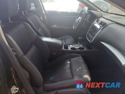 Piąte zdjęcie samochodu w środku: 2017 NISSAN ALTIMA 2.5 SR VIN:1N4AL3AP8HC109220 - miniatura