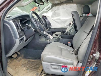 Zdjęcie 7 z 13 samochodu: 2019 TOYOTA SEQUOIA SR5 VIN:5TDBY5G17KS173012 - miniatura