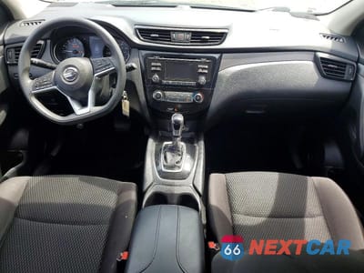 Zdjęcie 8 z 13 samochodu: 2017 NISSAN ROGUE SPORT S VIN:JN1BJ1CRXHW121507 - miniatura