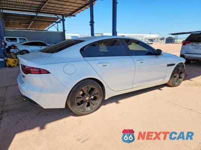 Trzecie zdjęcie samochodu z tyłu: 2020 JAGUAR XE S VIN:SAJAJ4FX7LCP64476 - miniatura