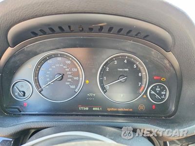 Zdjęcie 9 z 12 samochodu: 2012 BMW X3 XDRIVE35I VIN:5UXWX7C59CL975880 - miniatura