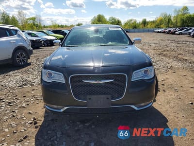 Piąte zdjęcie samochodu w środku: 2016 CHRYSLER 300C VIN:2C3CCAKGXGH106485 - miniatura