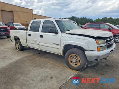 Czwarte zdjęcie samochodu z boku: 2007 CHEVROLET SILVERADO C1500 CLASSIC HD VIN:1GCGC13U27F142738 - miniatura