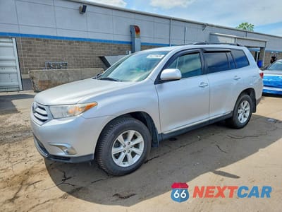 2011 TOYOTA HIGHLANDER BASE 5TDBK3EH4BS065890 - główne zdjęcie licytacji z USA - miniatura
