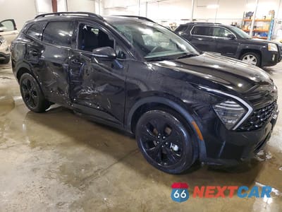 Czwarte zdjęcie samochodu z boku: 2025 KIA SPORTAGE X LINE VIN:5XYK6CDF9SG306750 - miniatura