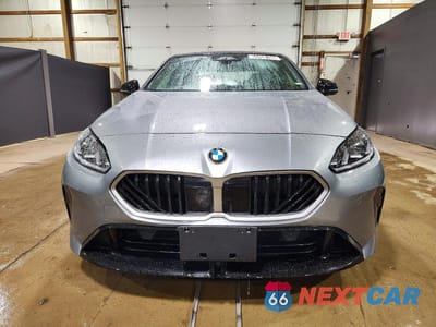 Piąte zdjęcie samochodu w środku: 2026 BMW 228XI VIN:WBA23GG06T7V24860 - miniatura
