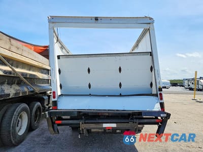 Zdjęcie 6 z 13 samochodu: 2023 FORD ECONOLINE E450 SUPER DUTY CUTAWAY VAN VIN:1FDXE4FN3PDD21622 - miniatura