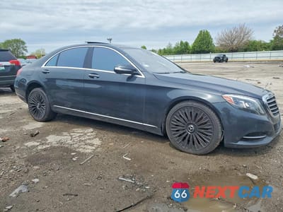 Czwarte zdjęcie samochodu z boku: 2016 MERCEDES-BENZ S 550 4MATIC VIN:WDDUG8FB0GA268903 - miniatura