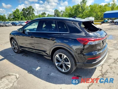 Drugie zdjęcie samochodu z przodu: 2022 AUDI Q4 E-TRON PREMIUM VIN:WA1G2BFZ2NP033956 - miniatura