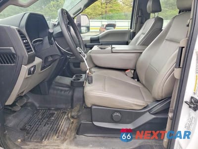 Zdjęcie 7 z 14 samochodu: 2018 FORD F250 SUPER DUTY VIN:1FT7X2B69JEC95028 - miniatura