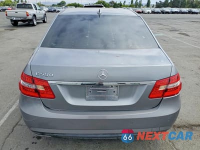 Zdjęcie 6 z 12 samochodu: 2010 MERCEDES-BENZ E 550 VIN:WDDHF7CBXAA249561 - miniatura