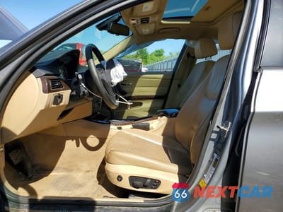 Zdjęcie 7 z 12 samochodu: 2011 BMW 328 XI VIN:WBAPK7C50BA975004 - miniatura