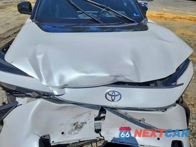 Zdjęcie 12 z 13 samochodu: 2023 TOYOTA BZ4X LIMITED VIN:JTMABACA8PA046317 - miniatura