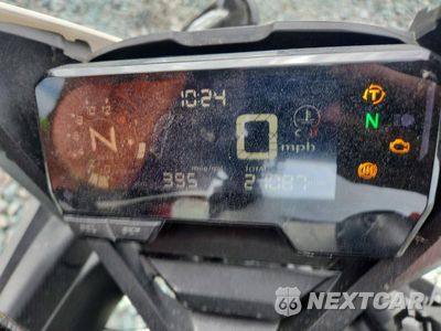 Zdjęcie 7 z 9 samochodu: 2023 HONDA CBR650 RA VIN:MLHRH0153P5400168 - miniatura