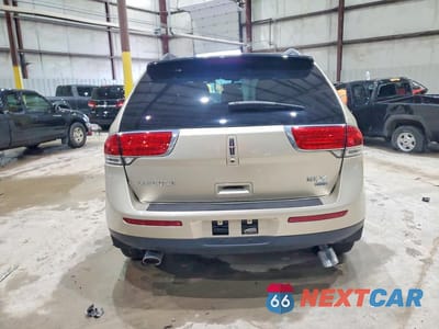 Zdjęcie 6 z 13 samochodu: 2011 LINCOLN MKX VIN:2LMDJ8JKXBBJ08852 - miniatura