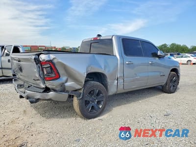 Trzecie zdjęcie samochodu z tyłu: 2020 RAM 1500 BIG HORN VIN:1C6SRFFT4LN341483 - miniatura
