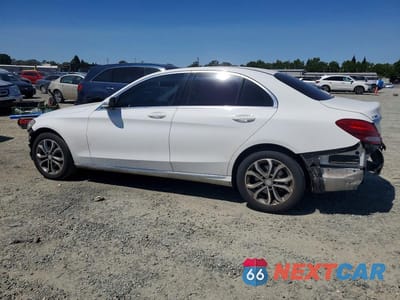 Drugie zdjęcie samochodu z przodu: 2015 MERCEDES-BENZ C 300 4MATIC VIN:55SWF4KB6FU054779 - miniatura