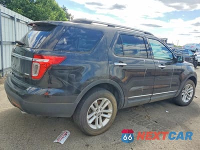 Trzecie zdjęcie samochodu z tyłu: 2013 FORD EXPLORER XLT VIN:1FM5K8D84DGB38275 - miniatura