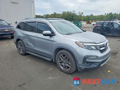 Czwarte zdjęcie samochodu z boku: 2019 HONDA PILOT EXL VIN:5FNYF5H58KB023321 - miniatura